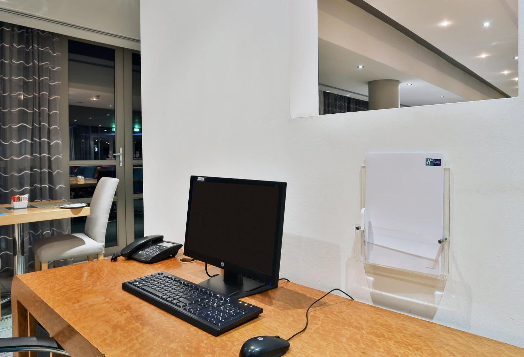 Holiday Inn Express Durban - Umhlanga By Ihg Exteriör bild