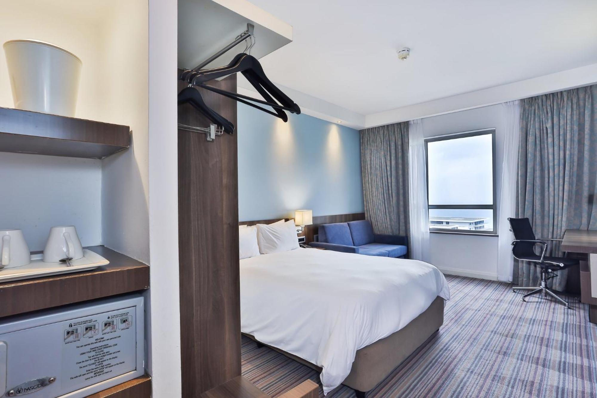 Holiday Inn Express Durban - Umhlanga By Ihg Exteriör bild